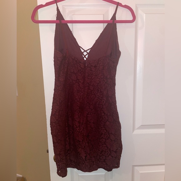 ASTR maroon lace dress - Picture 4 of 6